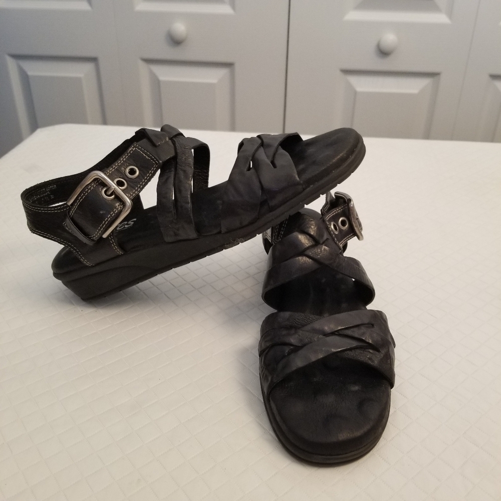 Elites by Walking Cradles Women's Wedge Leather Strappy Sandals Black Size 7.5 N - Picture 2 of 7